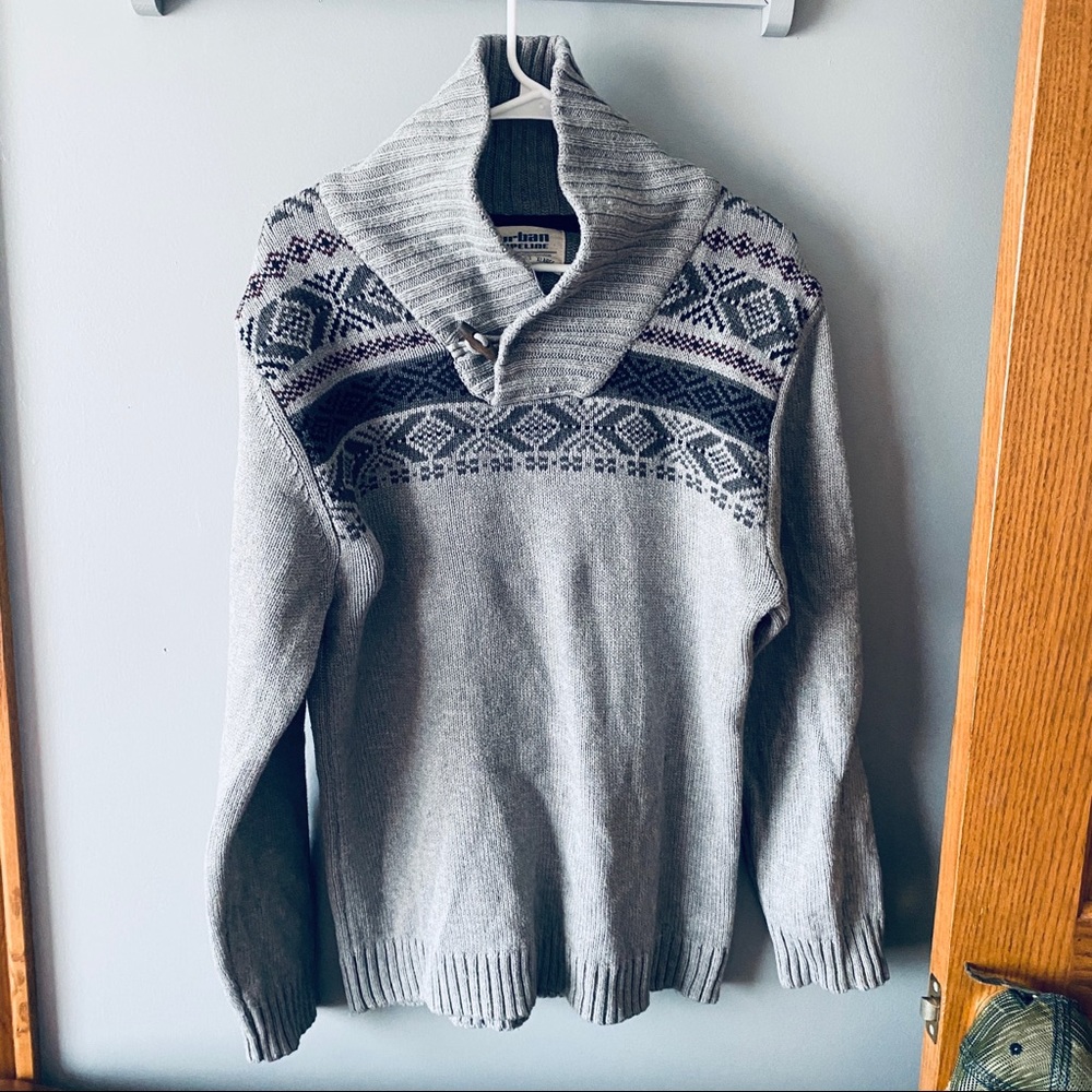 Urban Pipeline gray sweater